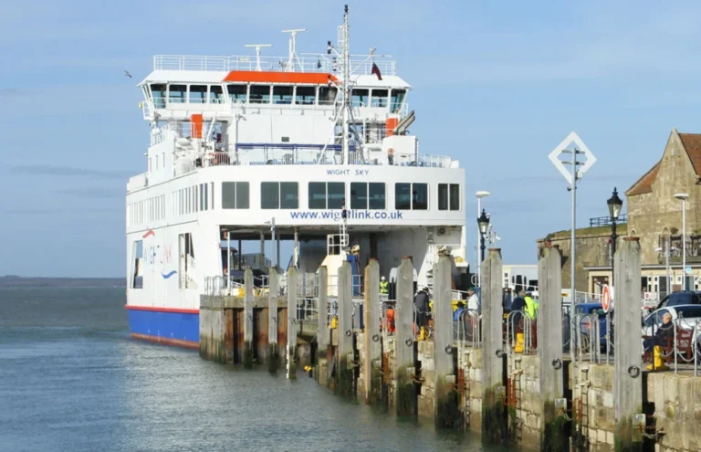 STAFF SHORTAGES TO HIT WIGHTLINK’S YARMOUTH-LYMINGTON CUSTOMERS ON SUNDAY